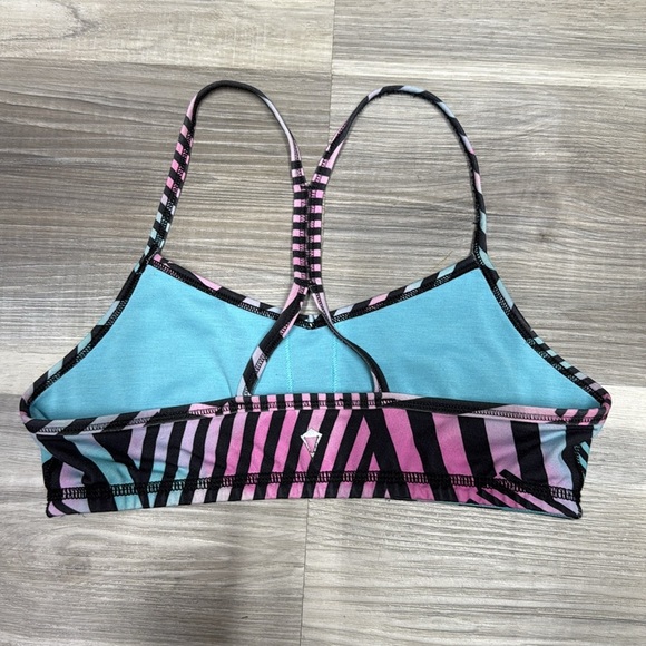 🏴Lululemon Ivivva sports bra size 12 girls - Picture 5 of 6
